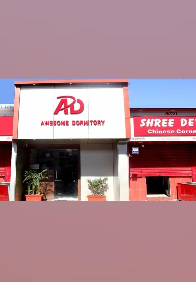 Awesome Dormitory Male Only Mumbai Exterior foto